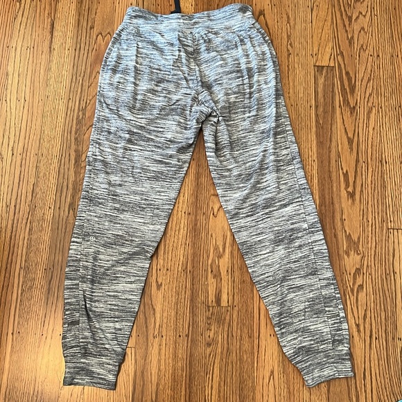 Lululemon Ready to Rulu Joggers - Picture 4 of 8